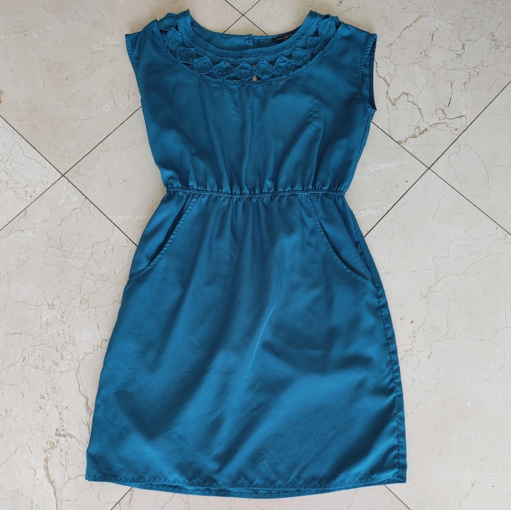 Banana Republic Teal Green Dress with Pockets and Collar Detail - Size 2